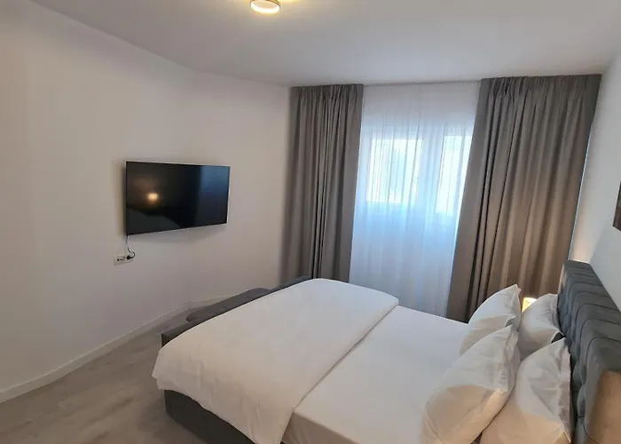 Apartment Two Bedroom Parking Timpuri Noi